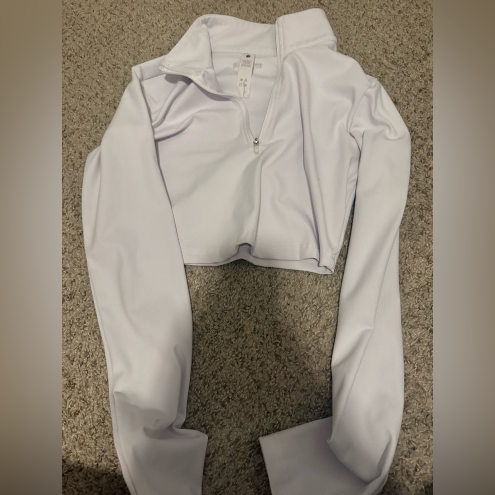 Cropped Quarter-Zip Top in White - Unbranded